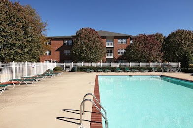 Northstone Apartments pool